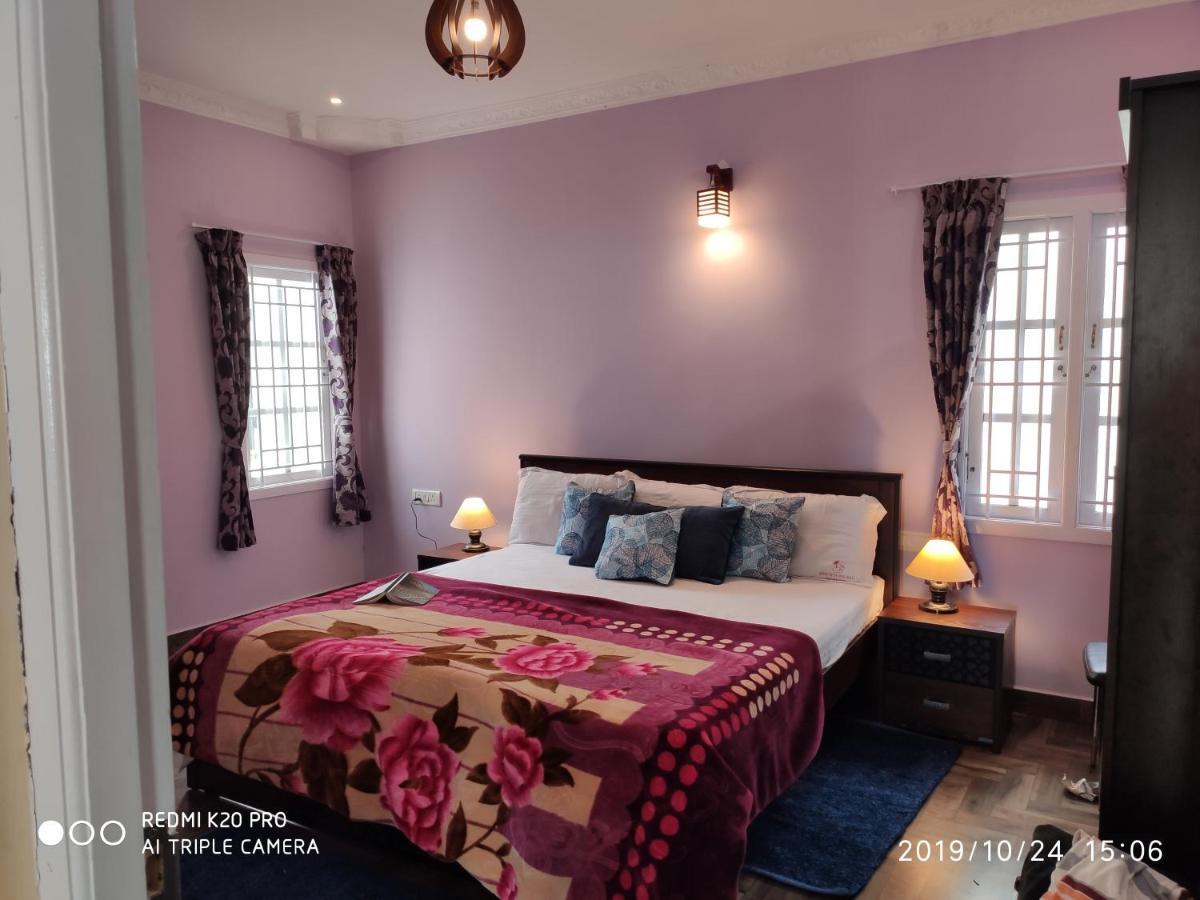 Adhithya Holidays كوديكانال الغرفة الصورة